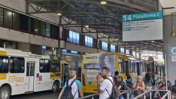 Reforço no transporte atende Alto do Coqueirinho e Bairro da Paz, mas deixa região do Abaeté de fora