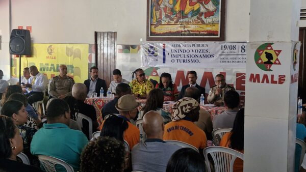 Audiência pública sobre turismo reforça protagonismo de Itapuã e apresenta propostas para o futuro do bairro