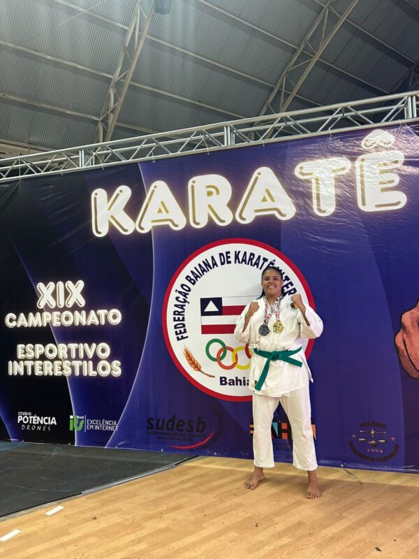 Itapuã revela talento no Karatê: Ana Beatriz conquista três medalhas no Campeonato Baiano
