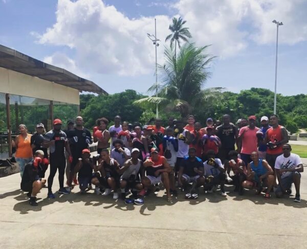 Aulão de Boxe, Kickboxing e Dança movimenta a orla de Piatã neste domingo (9)