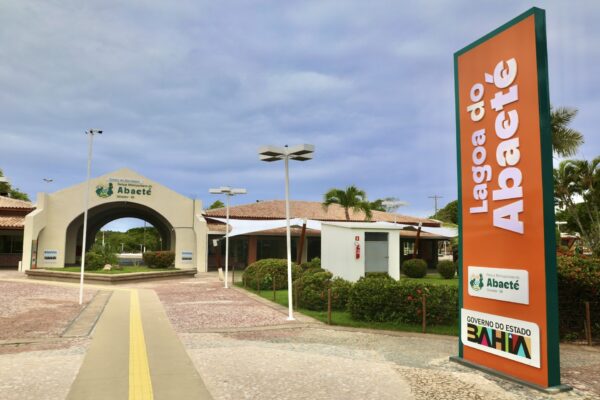 Sexta do Pôr do Sol anima o Abaeté com música e celebração