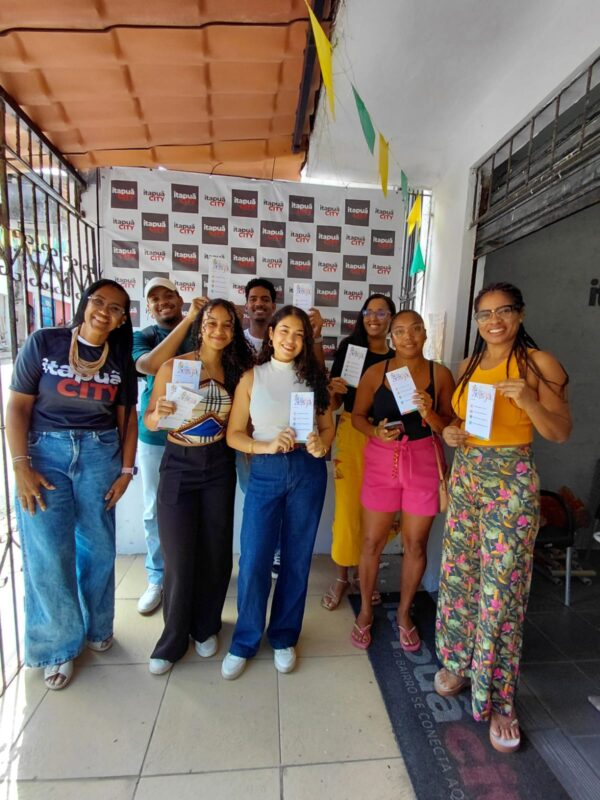 Oficina gratuita de Marketing Digital reúne empreendedores de Itapuã em parceria entre UFBA e Itapuãcity